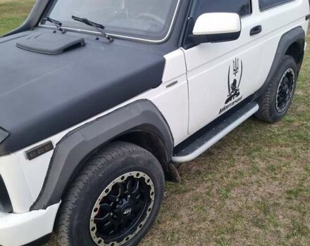 Білий ВАЗ 21213 Niva, об'ємом двигуна 1.7 л та пробігом 135 тис. км за 4000 $, фото 7 на Automoto.ua
