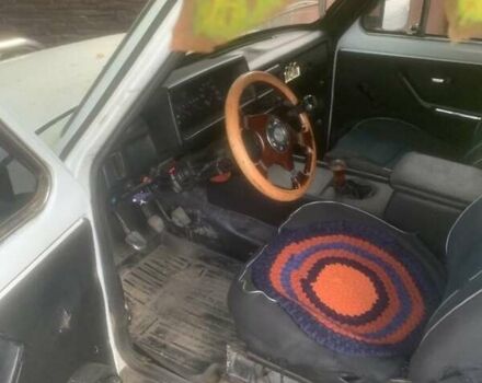 Белый ВАЗ 21213 Niva, объемом двигателя 1.7 л и пробегом 125 тыс. км за 2900 $, фото 1 на Automoto.ua