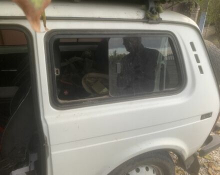 Білий ВАЗ 21213 Niva, об'ємом двигуна 1.7 л та пробігом 125 тис. км за 2900 $, фото 3 на Automoto.ua