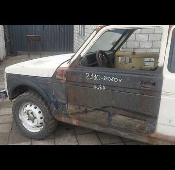 Белый ВАЗ 21213 Niva, объемом двигателя 0 л и пробегом 10 тыс. км за 2100 $, фото 5 на Automoto.ua