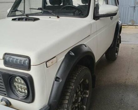 Белый ВАЗ 21213 Niva, объемом двигателя 1.6 л и пробегом 150 тыс. км за 3100 $, фото 8 на Automoto.ua