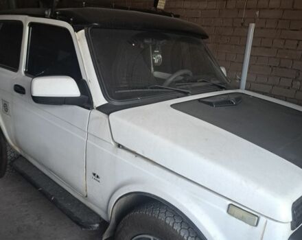 Белый ВАЗ 21213 Niva, объемом двигателя 1.7 л и пробегом 97 тыс. км за 2000 $, фото 6 на Automoto.ua
