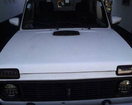 Белый ВАЗ 21213 Niva, объемом двигателя 1.6 л и пробегом 170 тыс. км за 3000 $, фото 5 на Automoto.ua