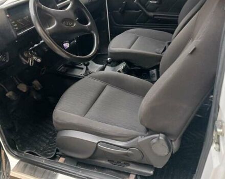 Білий ВАЗ 21213 Niva, об'ємом двигуна 1.7 л та пробігом 180 тис. км за 3500 $, фото 3 на Automoto.ua