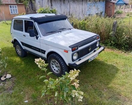 Білий ВАЗ 21213 Niva, об'ємом двигуна 1.7 л та пробігом 120 тис. км за 2300 $, фото 6 на Automoto.ua