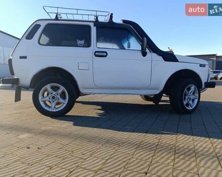 Белый ВАЗ 21213 Niva, объемом двигателя 1.7 л и пробегом 100 тыс. км за 2700 $, фото 9 на Automoto.ua