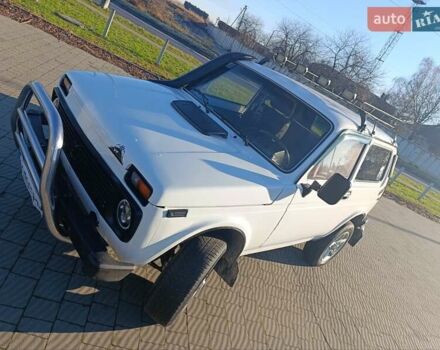 Белый ВАЗ 21213 Niva, объемом двигателя 1.7 л и пробегом 100 тыс. км за 2700 $, фото 8 на Automoto.ua