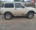 Білий ВАЗ 21213 Niva, об'ємом двигуна 1.69 л та пробігом 81 тис. км за 2700 $, фото 1 на Automoto.ua
