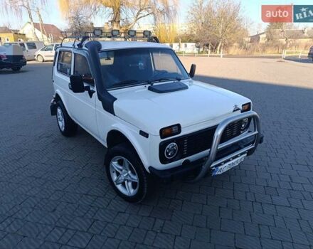 Белый ВАЗ 21213 Niva, объемом двигателя 1.7 л и пробегом 100 тыс. км за 2700 $, фото 7 на Automoto.ua