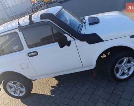 Белый ВАЗ 21213 Niva, объемом двигателя 1.7 л и пробегом 100 тыс. км за 2700 $, фото 1 на Automoto.ua