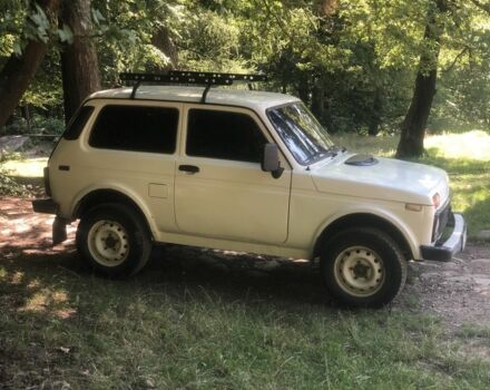 Білий ВАЗ 21213 Niva, об'ємом двигуна 1.7 л та пробігом 68 тис. км за 2450 $, фото 2 на Automoto.ua