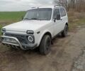 Белый ВАЗ 21213 Niva, объемом двигателя 1.7 л и пробегом 225 тыс. км за 3444 $, фото 1 на Automoto.ua