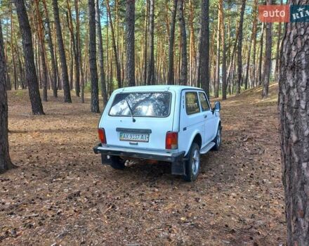 Белый ВАЗ 21213 Niva, объемом двигателя 1.69 л и пробегом 205 тыс. км за 1650 $, фото 4 на Automoto.ua