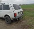 Белый ВАЗ 21213 Niva, объемом двигателя 1.7 л и пробегом 225 тыс. км за 3444 $, фото 3 на Automoto.ua