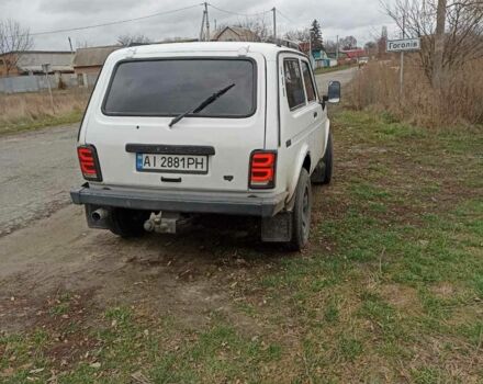 Белый ВАЗ 21213 Niva, объемом двигателя 1.7 л и пробегом 225 тыс. км за 3444 $, фото 2 на Automoto.ua