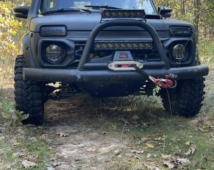 Білий ВАЗ 21213 Niva, об'ємом двигуна 1.7 л та пробігом 200 тис. км за 11652 $, фото 1 на Automoto.ua