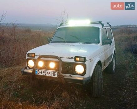 Білий ВАЗ 21213 Niva, об'ємом двигуна 1.7 л та пробігом 100 тис. км за 2900 $, фото 5 на Automoto.ua