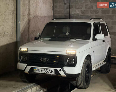 Білий ВАЗ 21213 Niva, об'ємом двигуна 1.7 л та пробігом 100 тис. км за 2300 $, фото 27 на Automoto.ua