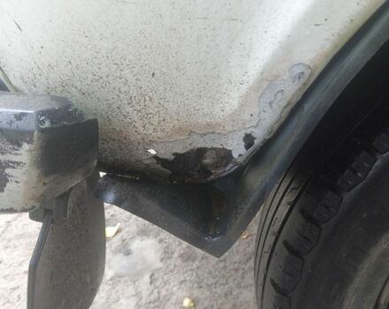 Белый ВАЗ 21213 Niva, объемом двигателя 1.7 л и пробегом 300 тыс. км за 1662 $, фото 8 на Automoto.ua