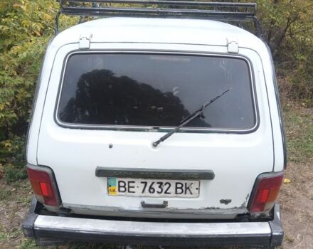 Белый ВАЗ 21213 Niva, объемом двигателя 1.7 л и пробегом 300 тыс. км за 1662 $, фото 2 на Automoto.ua