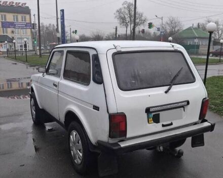 Белый ВАЗ 21213 Niva, объемом двигателя 1.7 л и пробегом 144 тыс. км за 2300 $, фото 1 на Automoto.ua
