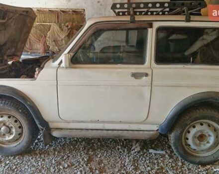 Белый ВАЗ 21213 Niva, объемом двигателя 1.69 л и пробегом 100 тыс. км за 2500 $, фото 5 на Automoto.ua