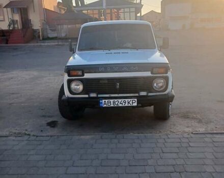Белый ВАЗ 21213 Niva, объемом двигателя 1.7 л и пробегом 270 тыс. км за 2200 $, фото 5 на Automoto.ua
