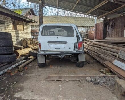Білий ВАЗ 21213 Niva, об'ємом двигуна 1.7 л та пробігом 150 тис. км за 999 $, фото 2 на Automoto.ua