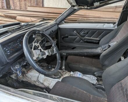 Білий ВАЗ 21213 Niva, об'ємом двигуна 1.7 л та пробігом 150 тис. км за 999 $, фото 5 на Automoto.ua