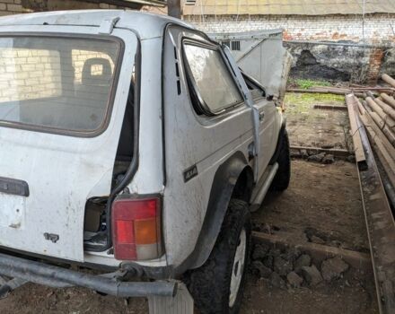 Білий ВАЗ 21213 Niva, об'ємом двигуна 1.7 л та пробігом 150 тис. км за 999 $, фото 3 на Automoto.ua