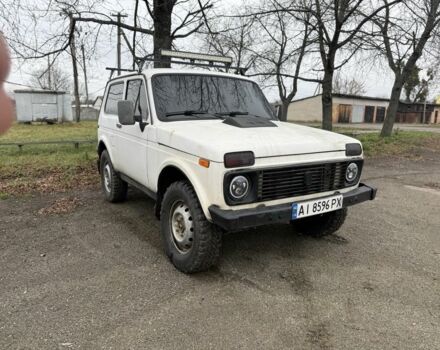 Белый ВАЗ 21213 Niva, объемом двигателя 1.7 л и пробегом 100 тыс. км за 3100 $, фото 2 на Automoto.ua