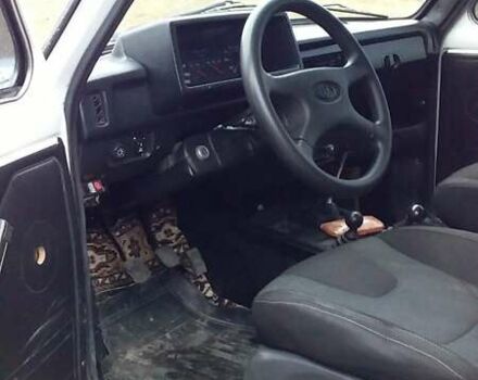 Белый ВАЗ 21213 Niva, объемом двигателя 1.7 л и пробегом 160 тыс. км за 2500 $, фото 2 на Automoto.ua