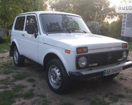 Белый ВАЗ 21213 Niva, объемом двигателя 1.7 л и пробегом 140 тыс. км за 3000 $, фото 3 на Automoto.ua