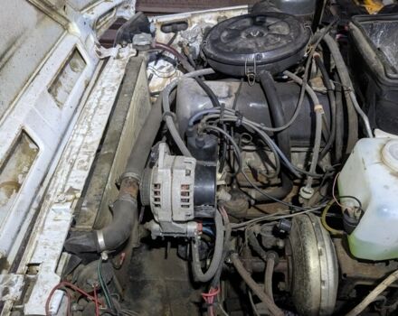 Білий ВАЗ 21213 Niva, об'ємом двигуна 1.7 л та пробігом 150 тис. км за 999 $, фото 6 на Automoto.ua