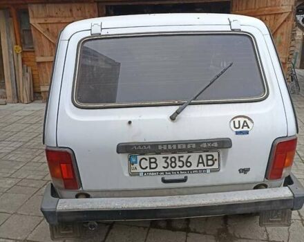 Белый ВАЗ 21213 Niva, объемом двигателя 1.7 л и пробегом 205 тыс. км за 2500 $, фото 6 на Automoto.ua
