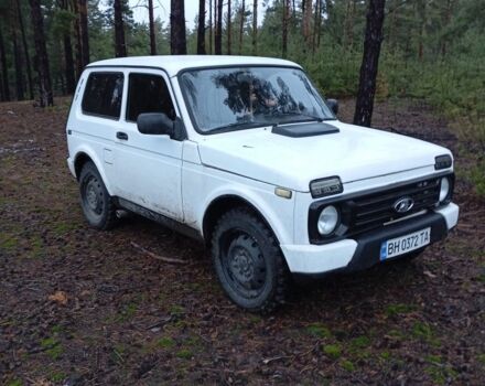 Білий ВАЗ 21213 Niva, об'ємом двигуна 1.7 л та пробігом 110 тис. км за 3200 $, фото 3 на Automoto.ua