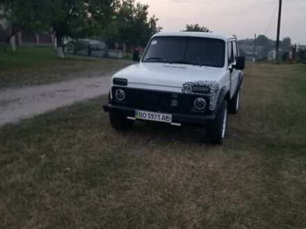 ВАЗ 21213 Niva 1992 в Бучаче на Automoto.ua Белый ВАЗ 21213 Niva, объемом двигателя 1.6 л и пробегом 100 тыс. км за 3100 $, фото 1 на Automoto.ua