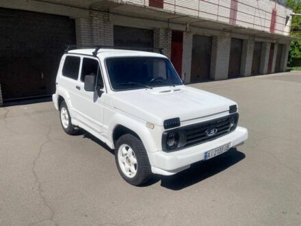ВАЗ 21213 Niva 1996 у Умани на Automoto.ua Білий ВАЗ 21213 Niva, об'ємом двигуна 1.6 л та пробігом 199 тис. км за 2700 $, фото 1 на Automoto.ua
