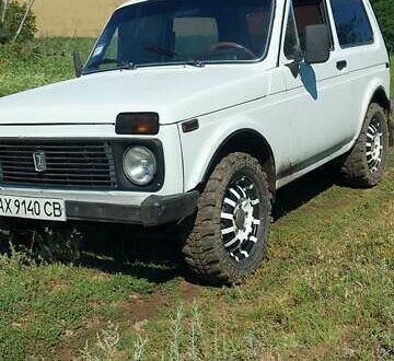 ВАЗ 21213 Niva 1996 у Харкові на Automoto.ua Білий ВАЗ 21213 Niva, об'ємом двигуна 0 л та пробігом 10 тис. км за 2100 $, фото 1 на Automoto.ua