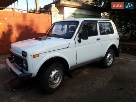 ВАЗ 21213 Niva 1999 у Дніпро (Дніпропетровську) на Automoto.ua Білий ВАЗ 21213 Niva, об'ємом двигуна 1.69 л та пробігом 86 тис. км за 2900 $, фото 1 на Automoto.ua