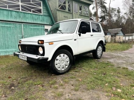 Белый ВАЗ 21213 Niva, объемом двигателя 1.7 л и пробегом 200 тыс. км за 2500 $, фото 1 на Automoto.ua