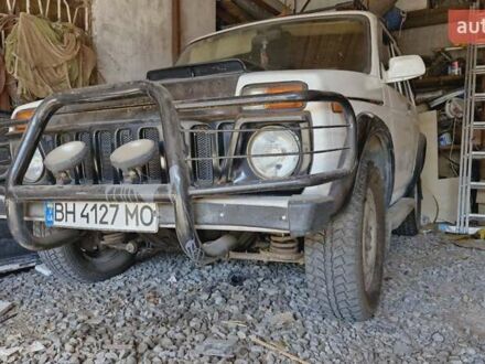 Белый ВАЗ 21213 Niva, объемом двигателя 1.69 л и пробегом 100 тыс. км за 2500 $, фото 1 на Automoto.ua