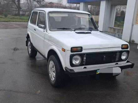 Белый ВАЗ 21213 Niva, объемом двигателя 1.7 л и пробегом 144 тыс. км за 2300 $, фото 1 на Automoto.ua