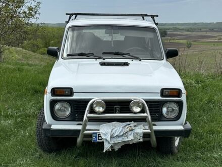 ВАЗ 21213 Niva 2004 в Сумах на Automoto.ua Белый ВАЗ 21213 Niva, объемом двигателя 1.7 л и пробегом 170 тыс. км за 4107 $, фото 1 на Automoto.ua
