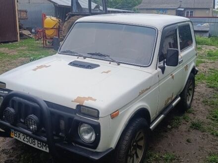 ВАЗ 21213 Niva 2005 у Вінниці на Automoto.ua Білий ВАЗ 21213 Niva, об'ємом двигуна 0 л та пробігом 221 тис. км за 1999 $, фото 1 на Automoto.ua
