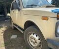 Бежевый ВАЗ 21213 Niva, объемом двигателя 1.6 л и пробегом 100 тыс. км за 1089 $, фото 2 на Automoto.ua