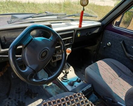 Фіолетовий ВАЗ 21213 Niva, об'ємом двигуна 1.6 л та пробігом 274 тис. км за 2900 $, фото 12 на Automoto.ua