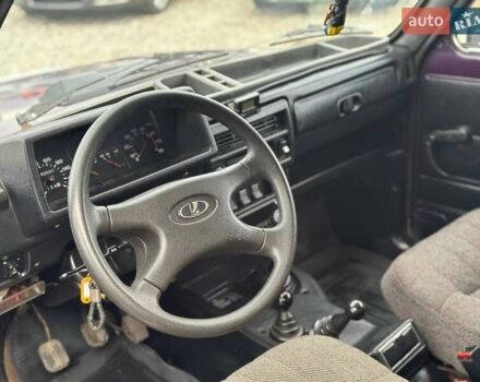 Фіолетовий ВАЗ 21213 Niva, об'ємом двигуна 1.7 л та пробігом 300 тис. км за 2300 $, фото 6 на Automoto.ua