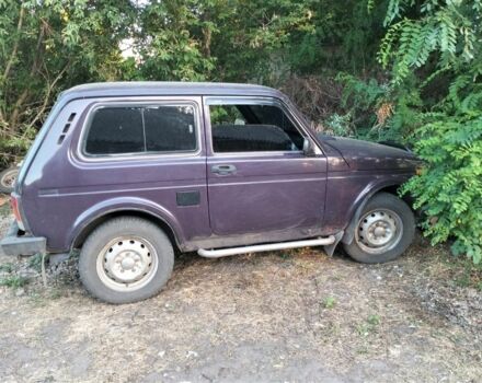 Фиолетовый ВАЗ 21213 Niva, объемом двигателя 1.7 л и пробегом 280 тыс. км за 3350 $, фото 2 на Automoto.ua