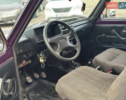 Фіолетовий ВАЗ 21213 Niva, об'ємом двигуна 1.7 л та пробігом 300 тис. км за 2300 $, фото 5 на Automoto.ua